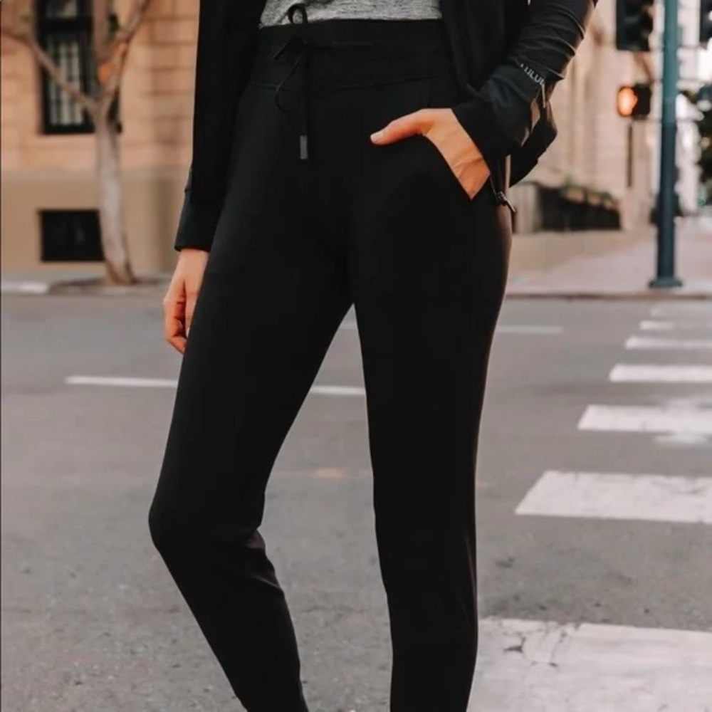 Lululemon Align Joggers